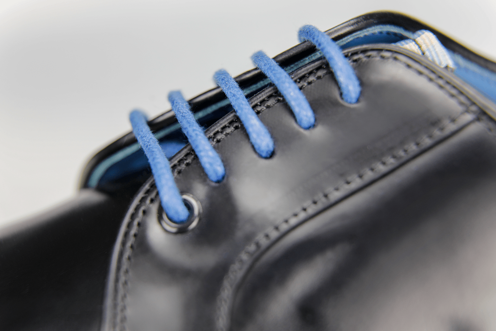 The ZOLE Black Derby